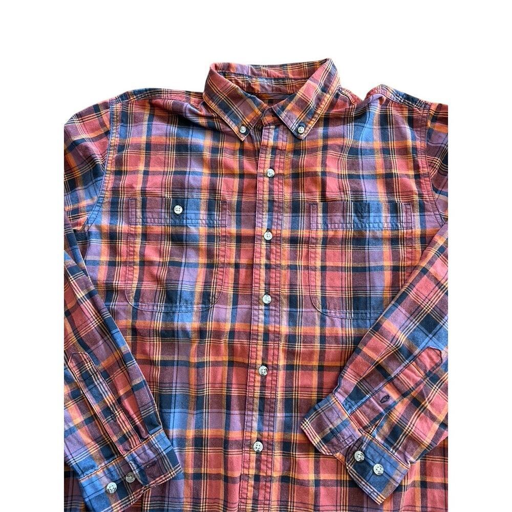 Wrangler men's LT button down, long sleeve shirt.